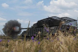 Ukraiński Leopard 1A5 na polowaniu. Przyczaił się na rosyjską piechotę