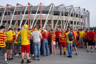 Kibice Jagiellonii Białystok przed meczem z Realem Betis 17.04.2025