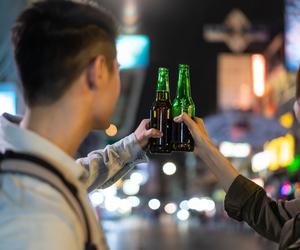 Rok nocnej prohibicji w Krakowie. Czy jest mniej interwencji związanych z alkoholem?