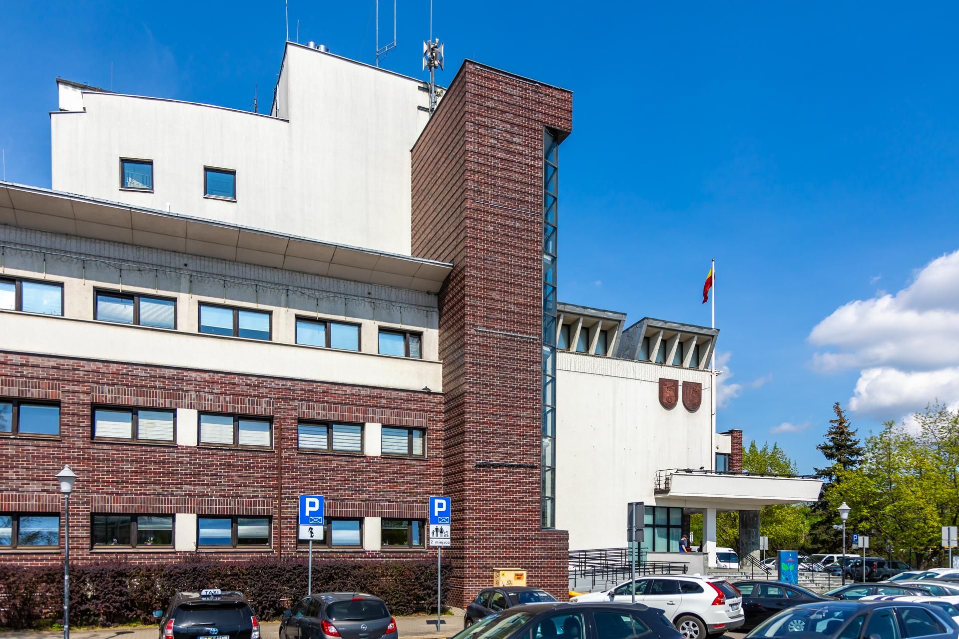 Ratusz dzielnicy Białołęka w Warszawie