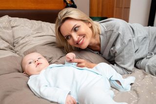 Na sygnale, odc. 695. Beata (Justyna Sieniawska), Adam (Mikołaj Jaworski)