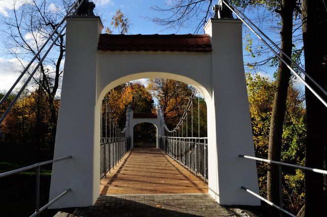 Wiszący most w Krupskim Młynie