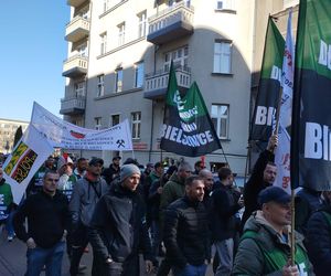 Górnicy protestowali pod ministerstwem przemysłu w Katowicach przeciwko likwidacji KWK Bielszowice