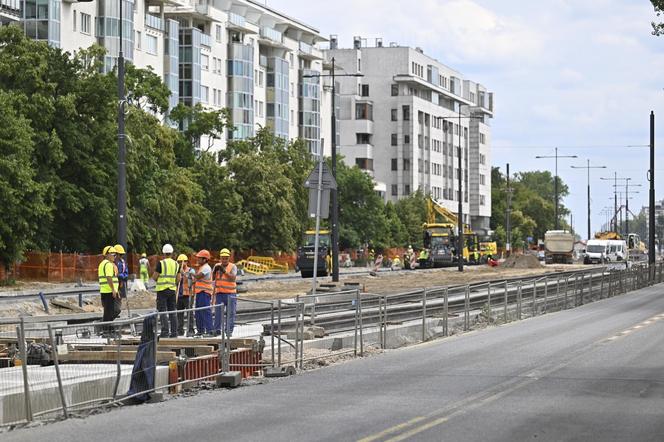 Tramwaj do Wilanowa wytnie autobusy?! Od września wielkie zmiany w komunikacji. ZTM zaczyna konsultacje z mieszkańcami