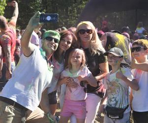 Holi Festival, czyli Święto Kolorów w bydgoskim Myślęcinku [ZDJĘCIA]