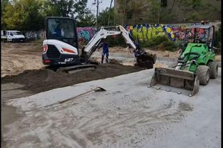 Budowa parkingu przy Ćwiczni w Lesznie