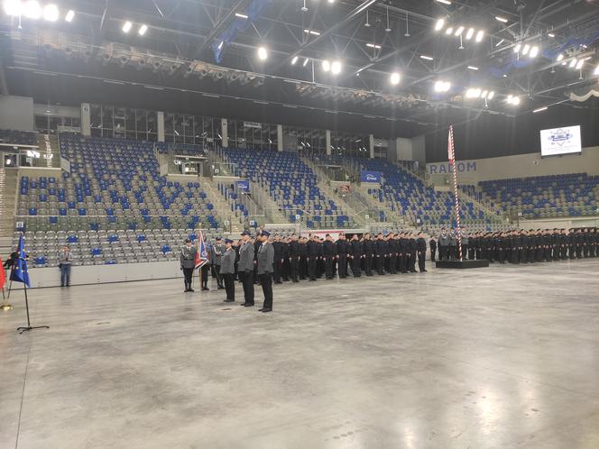 Zaprzysiężenie nowych policjantów