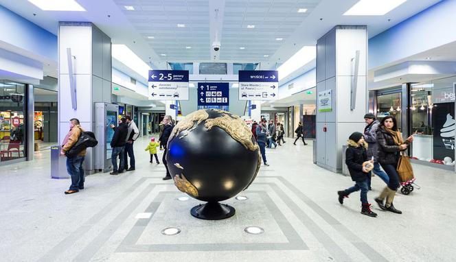 Globus na dworcu PKP Kraków Główny
