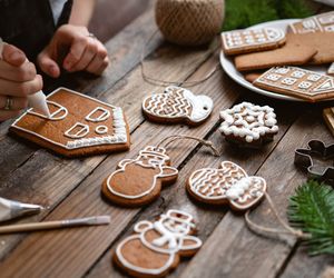 Przepis na pierniczki miodowe do zawieszenia na choinkę 