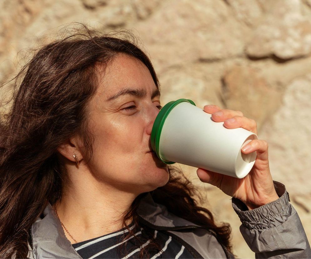 Pijesz kawę o tej porze? Lepiej przestań, to przepis na nocną katastrofę 