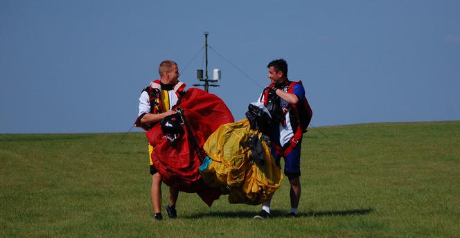 Skydive Chełm: Oderwij się od ziemi i wyskocz!