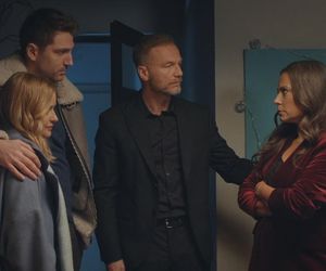 	M jak miłość odc. 1858. Dima (Michaił Pszeniczny), Julia (Marta Chodorowska), Magda (Anna Mucha), Andrzej Budzyński (Krystian Wieczorek)