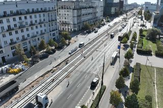 Wielki powrót tramwajów na Marszałkowską. Pojadą po zielonym dywanie