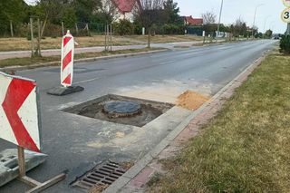Mieszkańcy chcieli przeniesienia studzienek z ulicy, jednak to był za duży koszt dla miasta. W zamian zostały wyremontowane