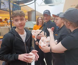 Kolejka czekała od 5 rano. Byliśmy na otwarciu Popeyes w Gdyni 