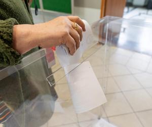 Wyniki wyborów na burmistrza Kętrzyna. Ile procent uzyskał Karol Lizurej?