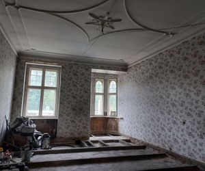 Zabytkowa kamienica przy Królowej Jadwigi w Lesznie odzyska dawny blask