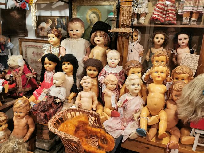 Kolekcja lalek w Muzeum Osiakowskich w Kaliszu