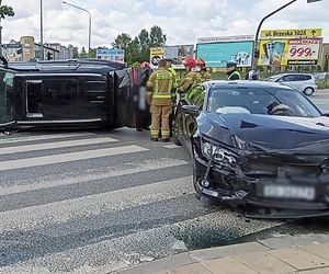 Kobieta staranowała toyotę