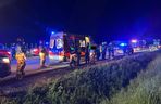 Wypadek autokaru wojskowego na autostradzie A4. Wielka akcja służb ratunkowych [ZDJĘCIA]