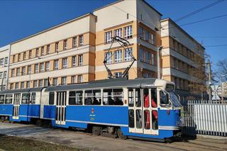 Kraków: Łapcie ten tramwaj, rozdają w nim pączki!