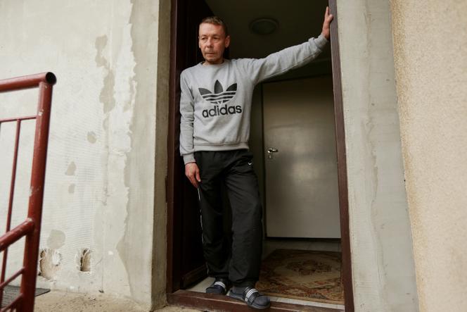 Wybaczam BRATU, że wbił mi noż w brzuch