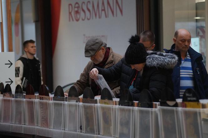 Giełda Płyt Winylowych w CH Rondo! Tu każdy znalazł coś dla siebie [ZDJĘCIA]