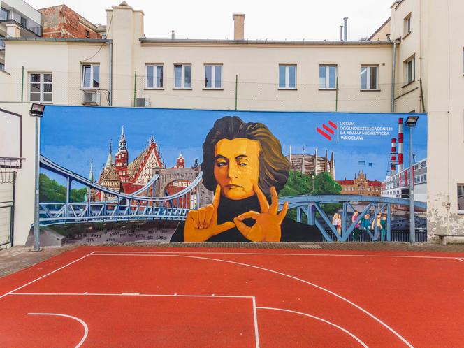 Kolejny nowy mural we Wrocławiu- tym razem to Adam Mickiewicz 