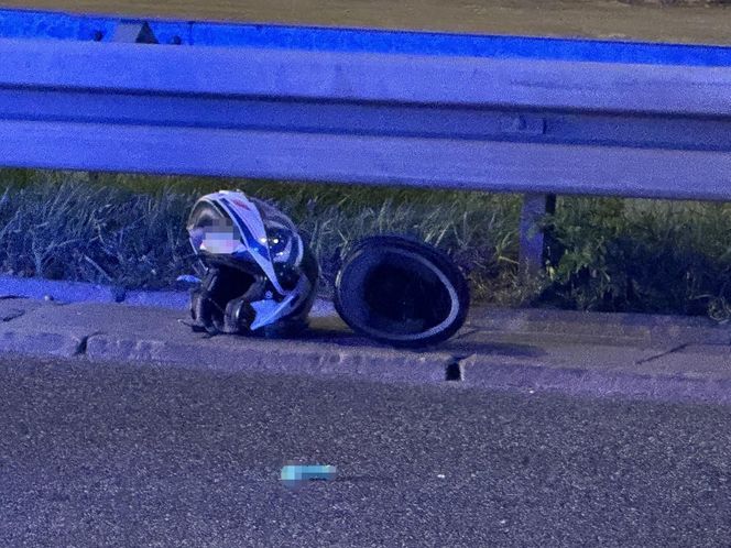 Makabra na Wisłostradzie. Roztrzaskane auta i motocykle. Dwie osoby reanimowane w tym dziecko 