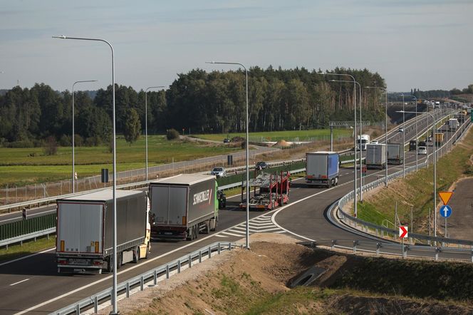Koniec budowy Via Baltica w Polsce. Kierowcy korzystają z całej obwodnicy Łomży