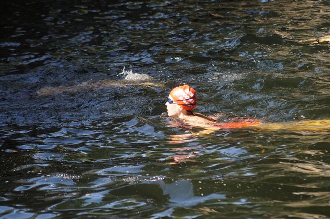 Upał, emocje i wielka woda w centrum Bydgoszczy. Ponad 400 osób wystartowało w "Wodzie Bydgoskiej"