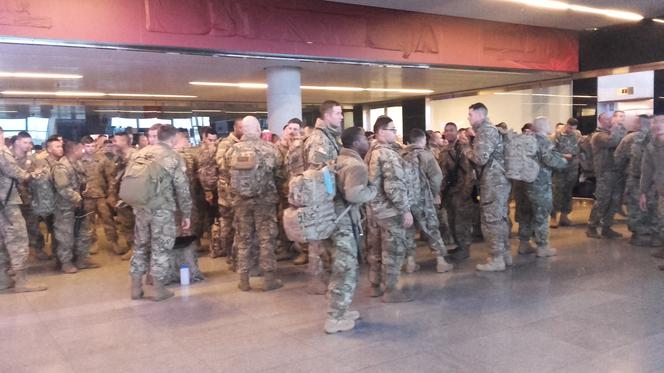 Amerykańscy żołnierze wylądowali na wrocławskim lotnisku