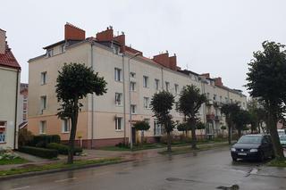 Pociąl żonę i rozbił się na śmieciarce