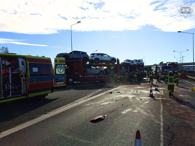 Wypadek dwóch ciężarówek na A4. Jedna osoba ranna, ogromne utrudnienia w kierunku Wrocławia