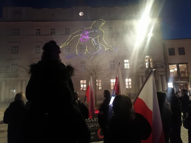 Marsz Pamięci Żołneirzy Wyklętych w Lublinie. Wcześniej odbył się laserowy pokaz