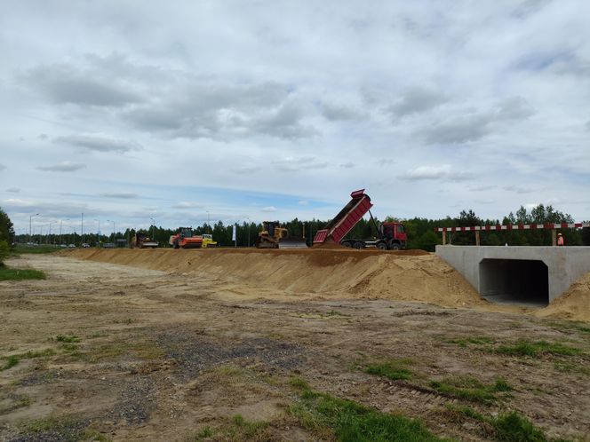 Z tygodnia na tydzień widać zmiany. Byliśmy na budowie drogi S19