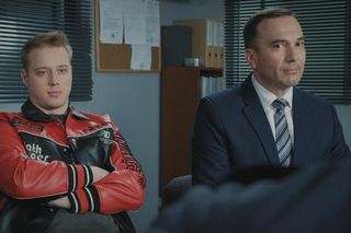 M jak miłość, odcinek 1878: Dominik i jego ojciec zakpią z policji podczas przesłuchania. Sprawca wypadku Zduńskich będzie miał alibi nie do ruszenia - ZDJĘCIA, WIDEO 