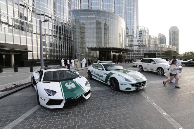 Ferrari FF police Dubai