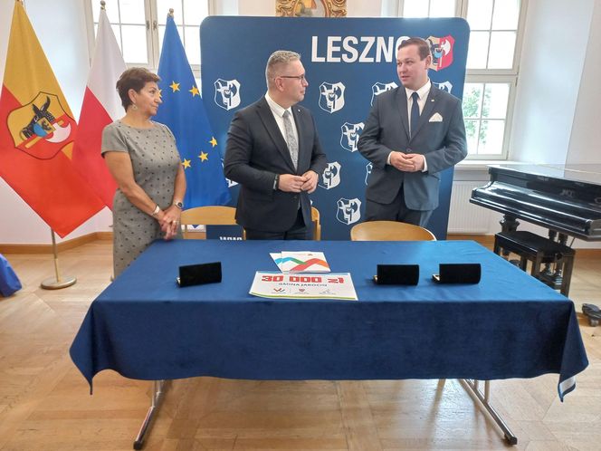 W Lesznie podpisano umowy o przyznaniu dofinansowań z programu „Wielkopolska Przyjazna Zwierzętom”