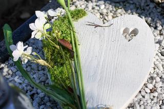 Grób zamordowanego dziennikarza TVN. Paweł K. zginął od 50 ciosów nożem