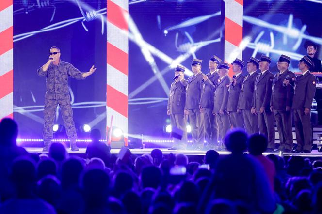 Wakacyjna Trasa Dwójki w Elblągu. Koncert piosenki wojskowej państw NATO