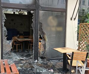 Popalił restaurację w Ząbkach, wszystko się nagrało. Policja zatrzymała podejrzanego!