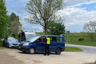 Policjanci namierzali piratów drogowych w Sampławie pod Iławą przy użyciu drona