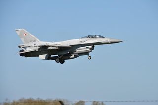 Samolot F-16 nad Bydgoszczą! Przygotujcie się na potężny hałas [30.01.2025]