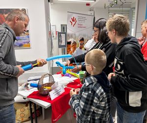 Gra terenowa „BIBLIOTEKA I PRZYJACIELE: WSPÓLNA MISJA. Kampania zrealizowana w ramach Tygodnia Bibliotek, którego organizatorem jest Stowarzyszenie Bibliotekarzy Polskich