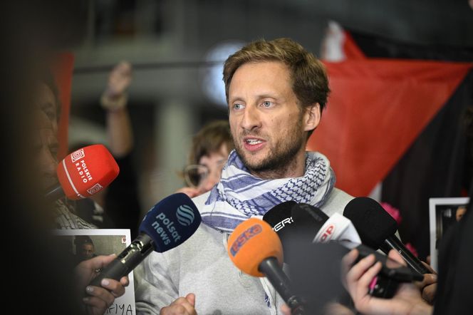 Poseł Sterczewski wrócił do Polski