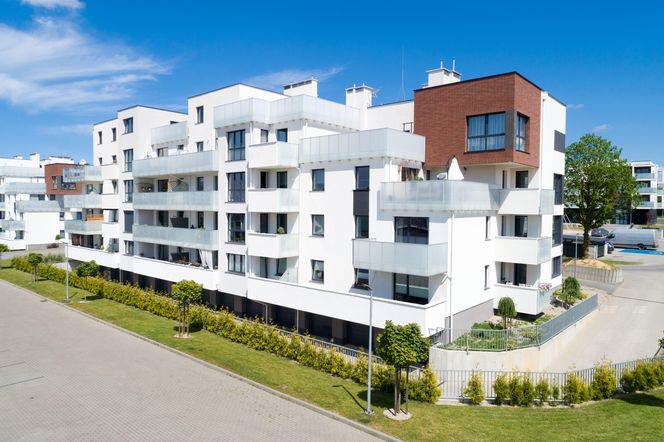 Farby KABE. Tynki silikonowe ARMASIL T w systemach ociepleń KABE THERM – najlepsza ochrona elewacji