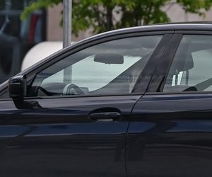 Monika Olejnik jedzie na czerwonym świetle, bo spieszy się do pracy