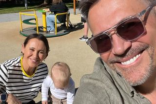 Ibisz ma 4 dzieci z 3 kobietami