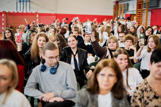 Uroczysta akademia z okazji Dnia Komisji Edukacji Narodowej w ZSP nr 5 odbyła się 13.10.2023